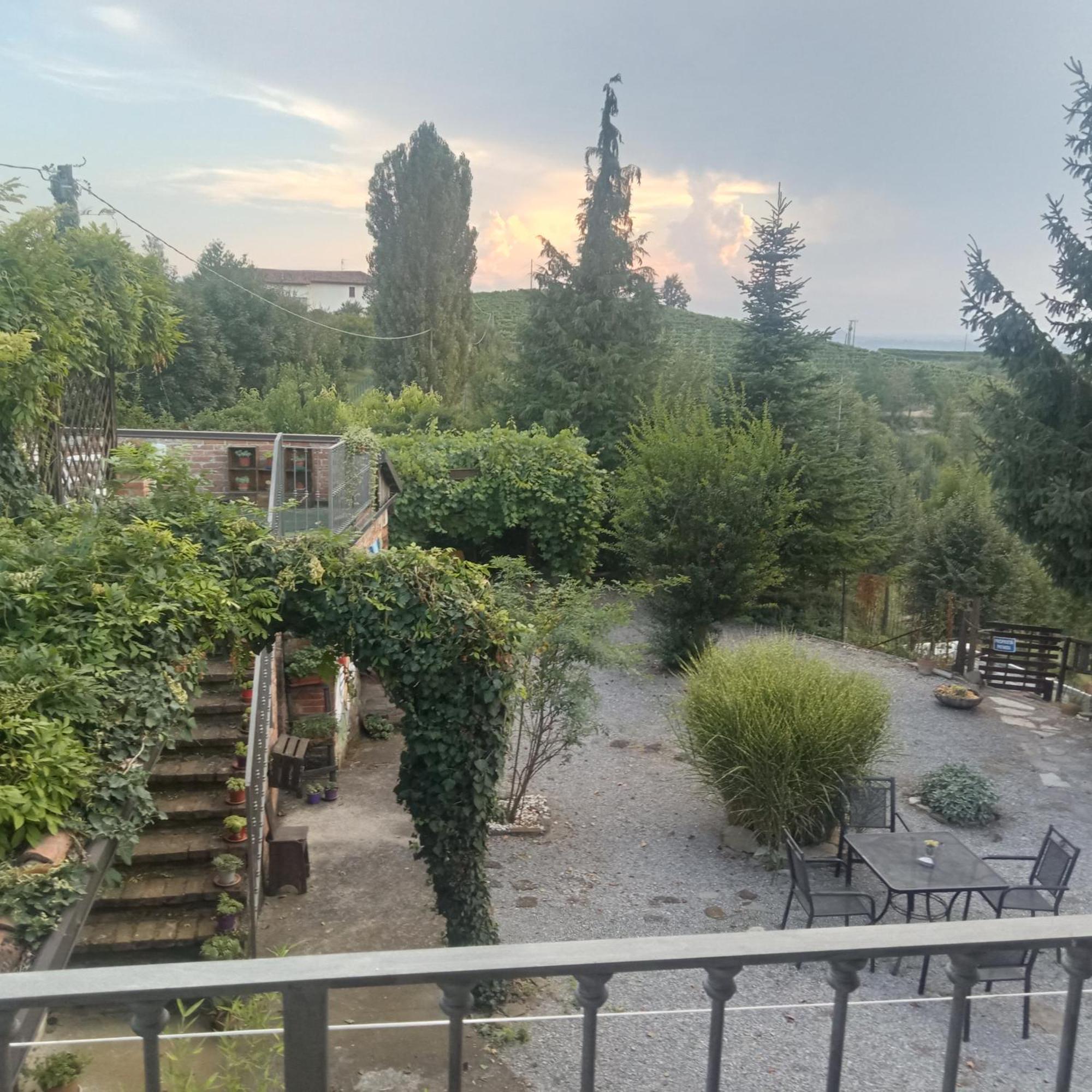 Agriturismo Bric Di Gai Monforte D'Alba Exterior photo